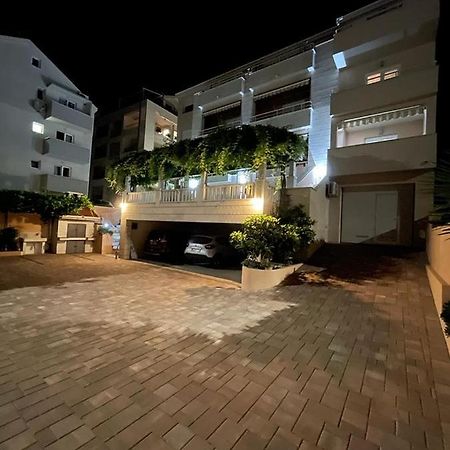 Apartments Stone Тучепи Экстерьер фото