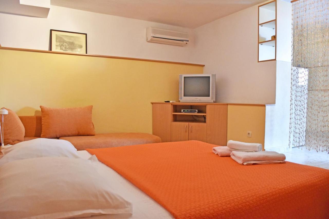 Apartments Stone Тучепи Экстерьер фото