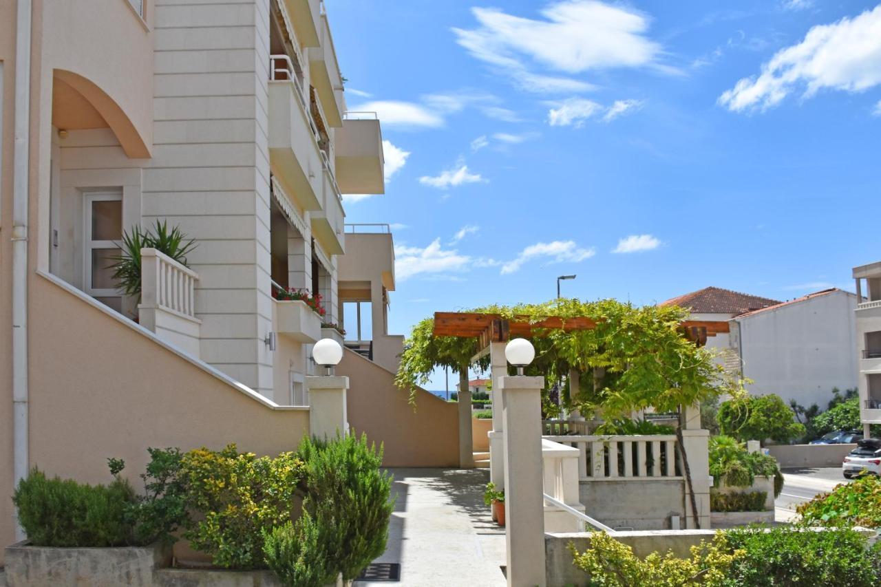 Apartments Stone Тучепи Экстерьер фото